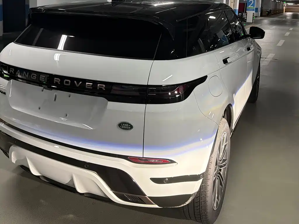 Land Rover Range Rover Evoque 2026 — фото 7