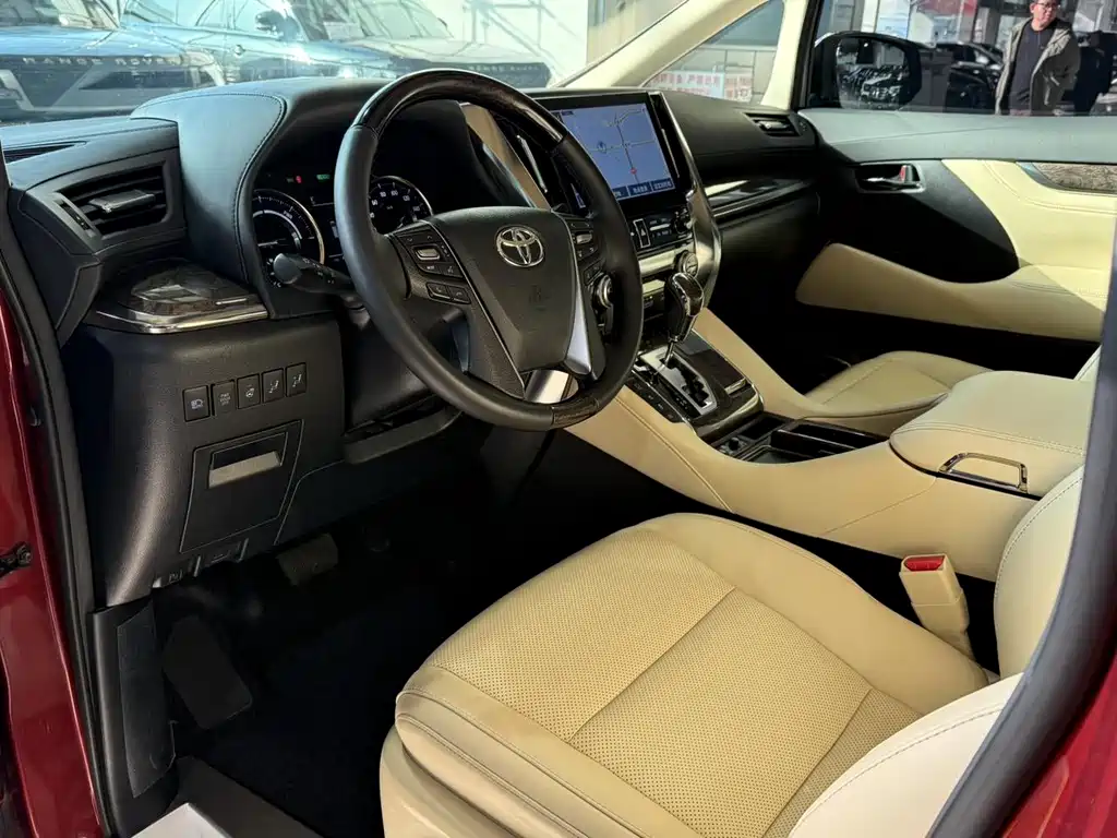 Toyota Alphard 2022 — фото 4
