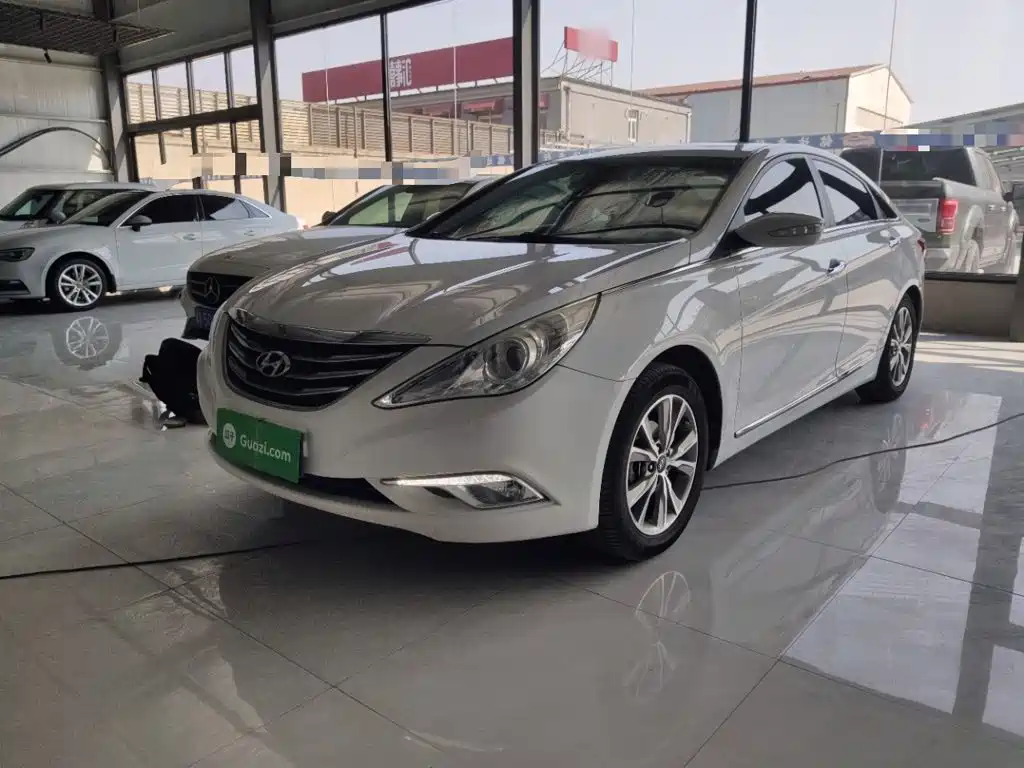 Hyundai Sonata 2015 — фото 2