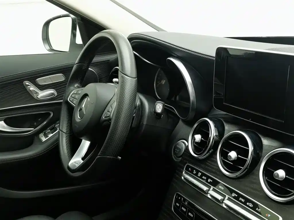 Mercedes-Benz C-Class 2018 — фото 22