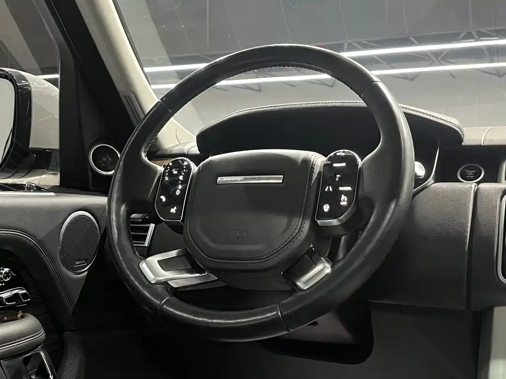 Land Rover Range Rover 2019 — фото 19
