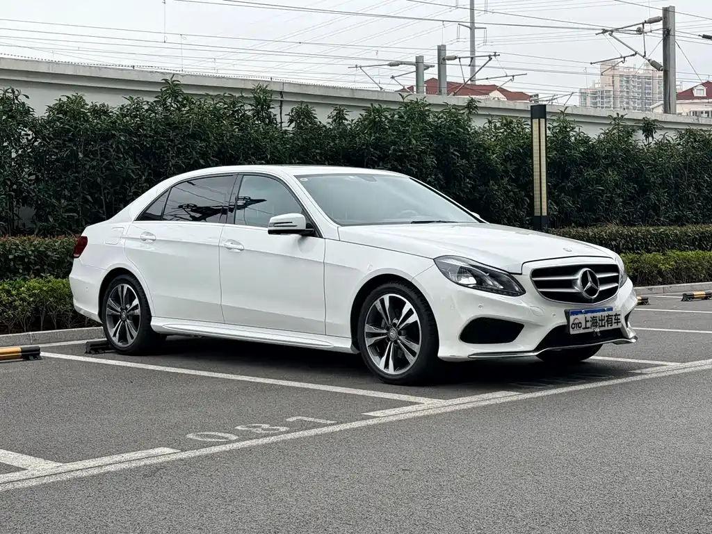 Mercedes-Benz E-Class 2015 — фото 3