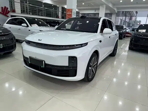 Li Auto L7 2025