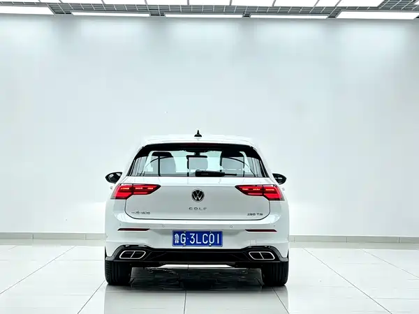Volkswagen Golf 2023