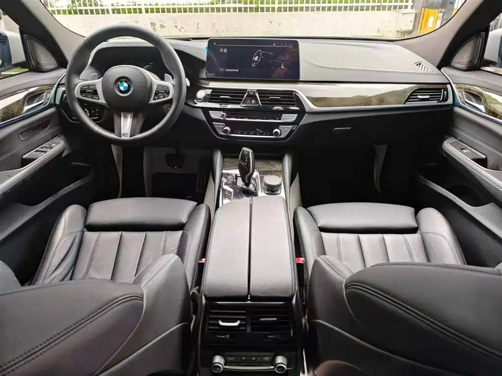 BMW 6 Series GT 2021 — фото 12