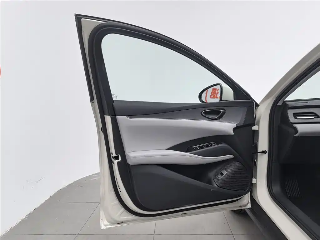 BYD Seal 06 DM-i Wagon 2025 — фото 8