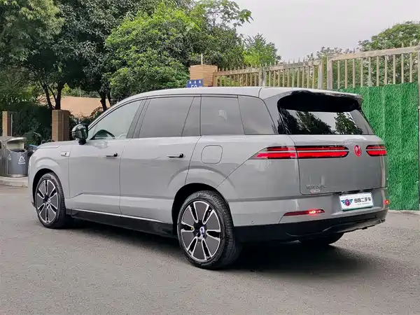 Denza N8L 2025