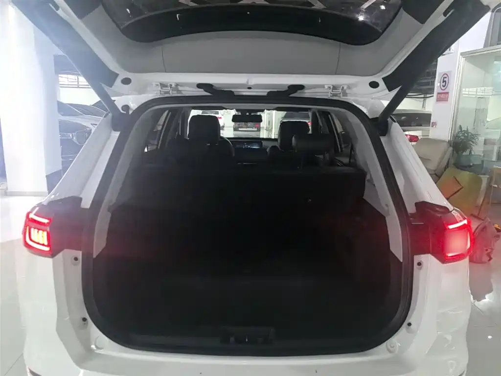 Chery Tiggo 8 PLUS 2020 — фото 19