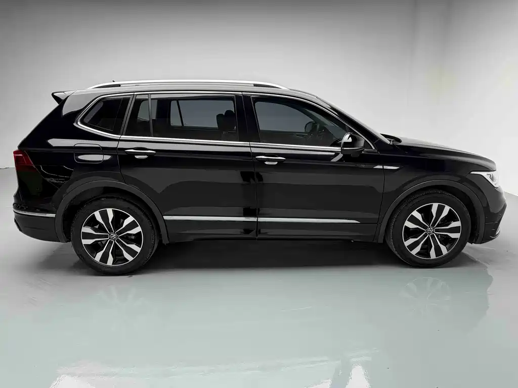 Volkswagen Tiguan L 2022 — фото 20