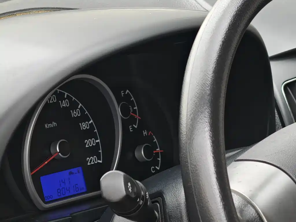 Hyundai Elantra 2015 — фото 10