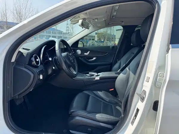 Mercedes-Benz C-Class 2017