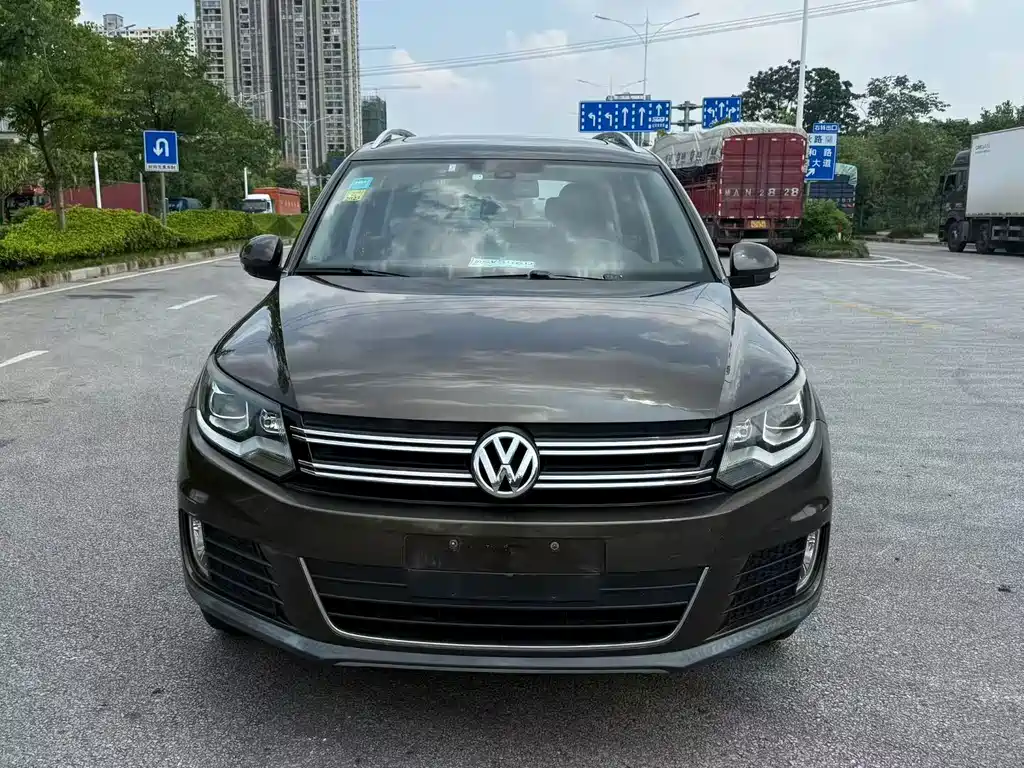 Volkswagen Tiguan 2015 — фото 2