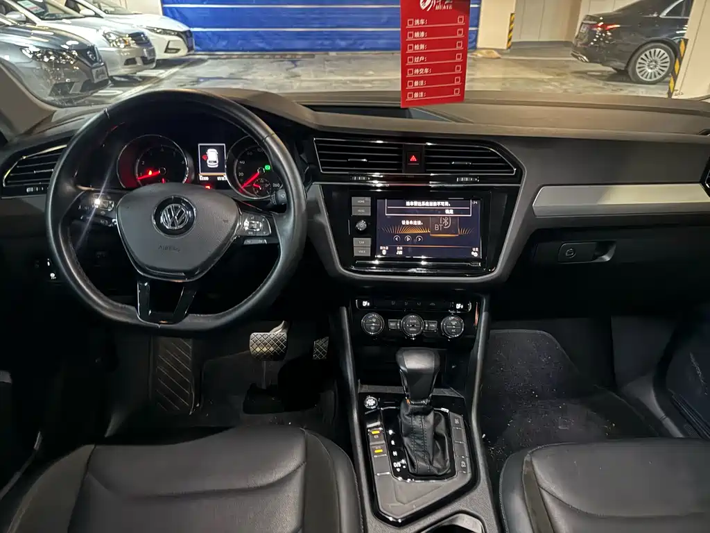 Volkswagen Tiguan L 2019 — фото 6
