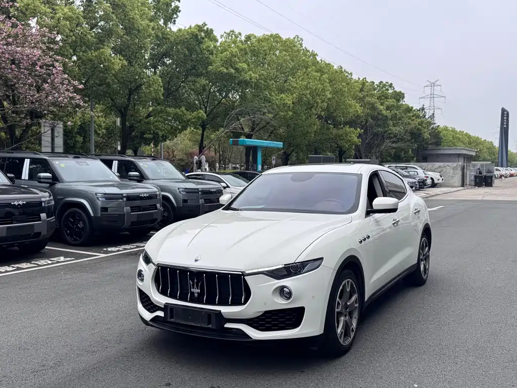 Maserati Levante 2018 — фото 2