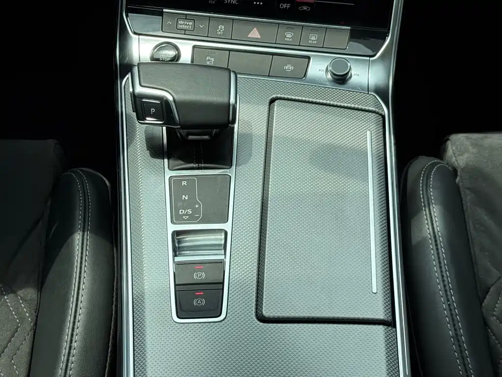 Audi A6L 2022 — фото 14