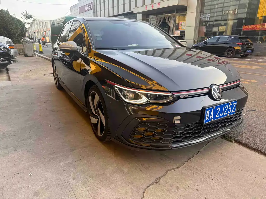 Volkswagen Golf GTI 2024