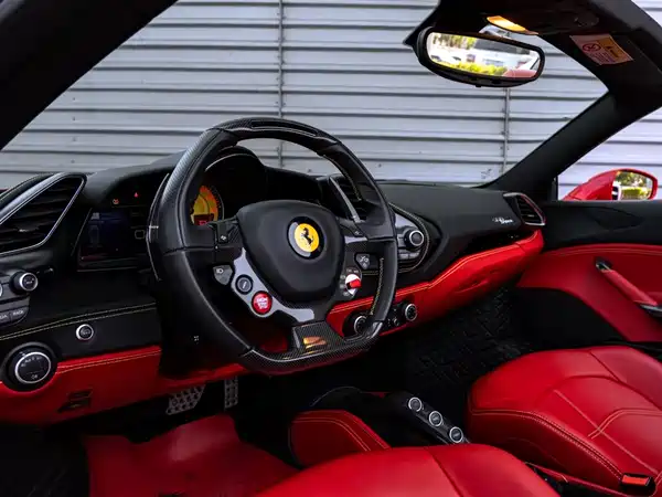 Ferrari 488 2015