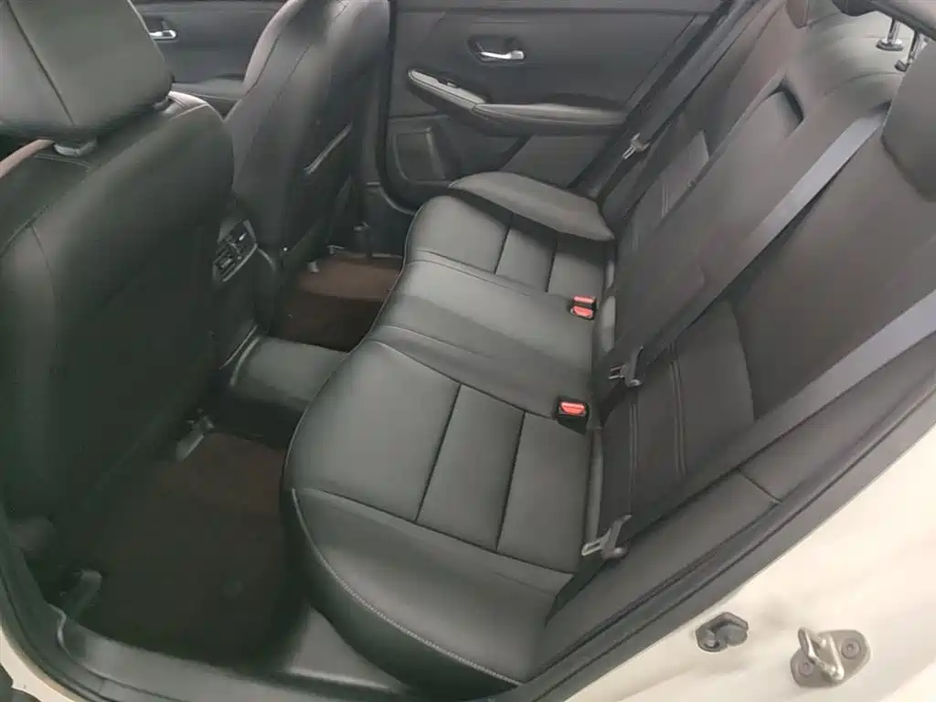 Nissan Sylphy 2020 — фото 13