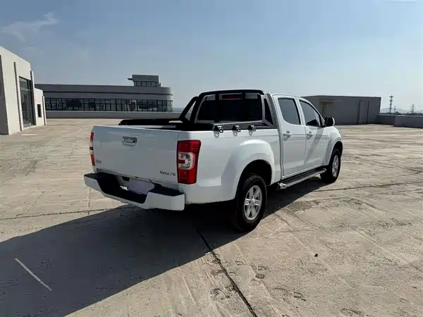 Isuzu RE-MAX Ruimai 2022