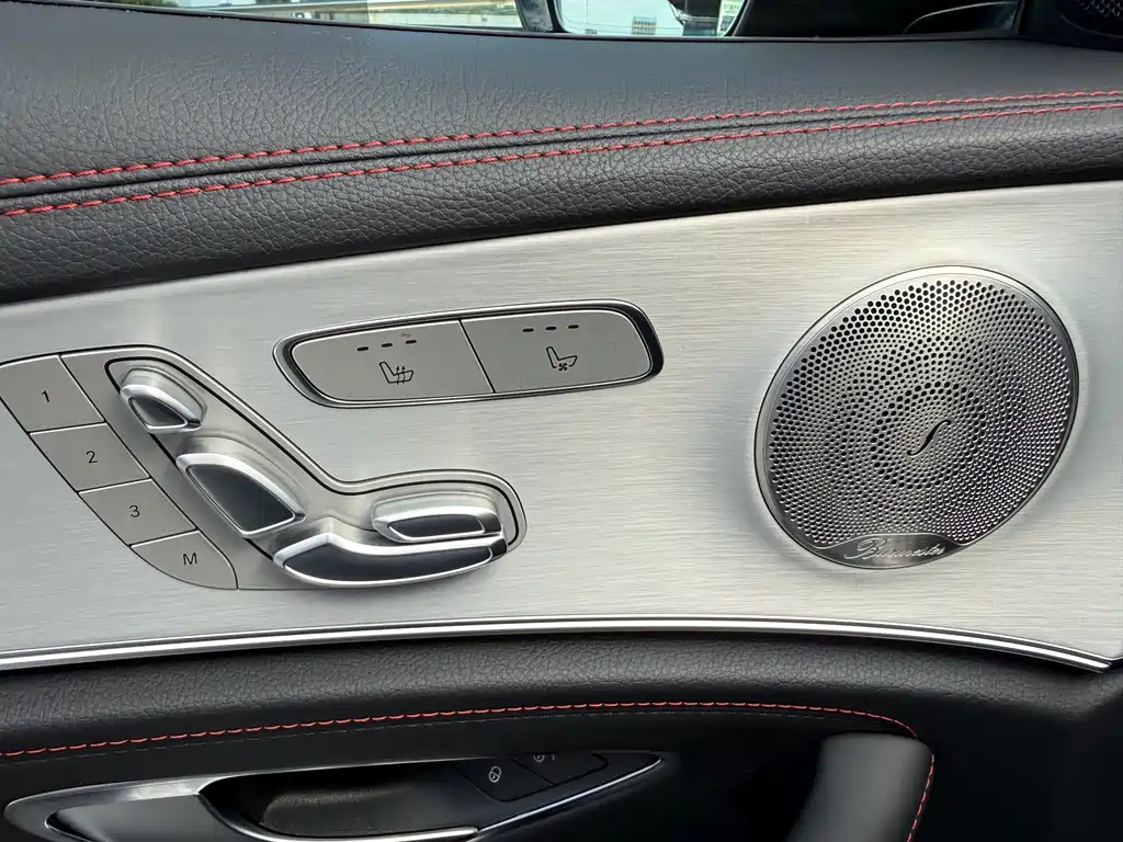 Mercedes-Benz E-Class AMG 2022 — фото 9
