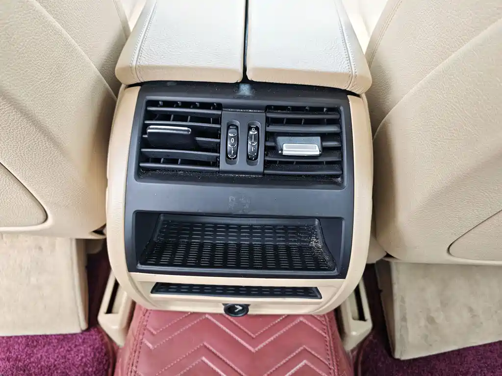 BMW 5 Series 2014 — фото 15