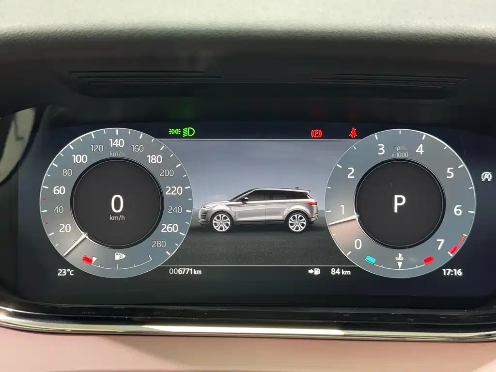 Land Rover Evoque 2024 — фото 10