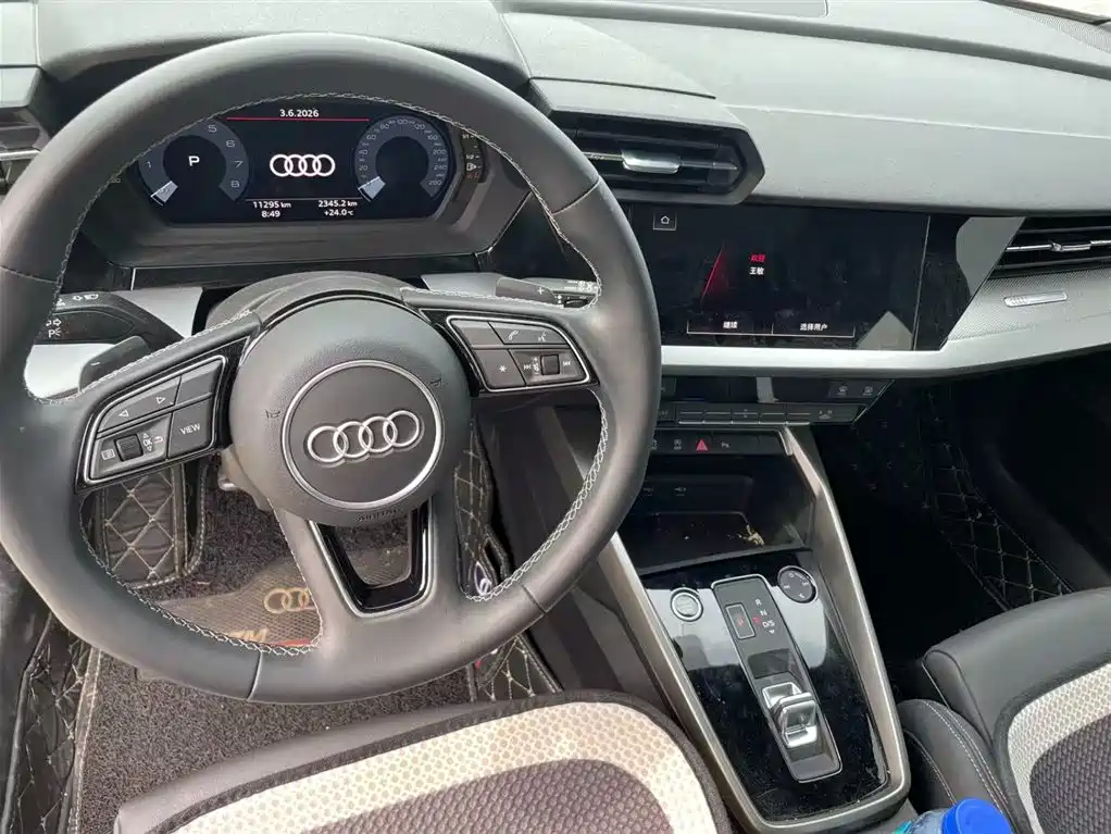 Audi A3 2023 — фото 9