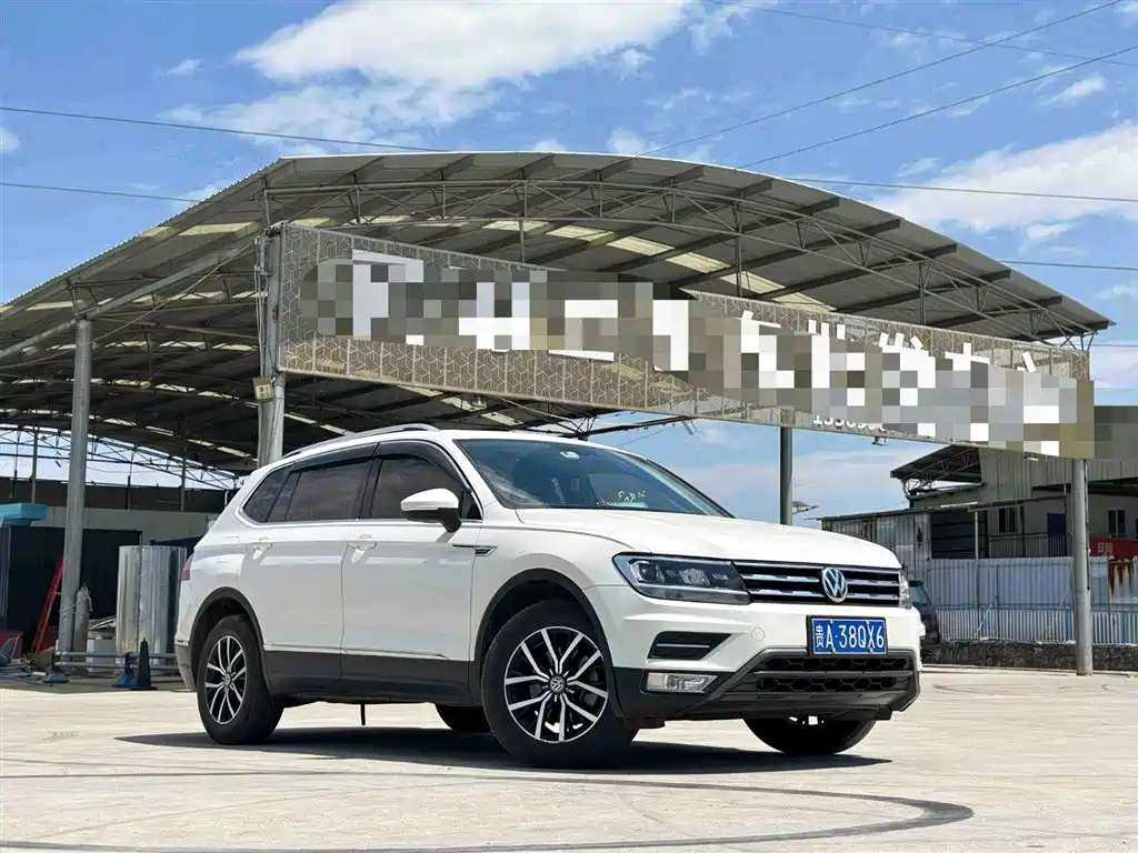 Volkswagen Tiguan L 2017 — фото 3