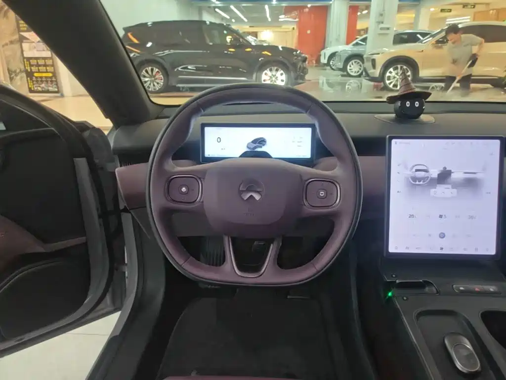 NIO ET5T 2024