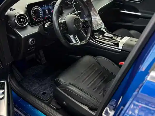 Mercedes-Benz C-Class 2022