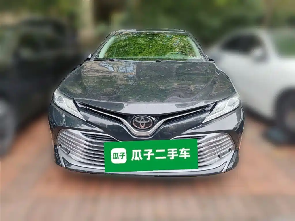 Toyota Camry 2018 — фото 24