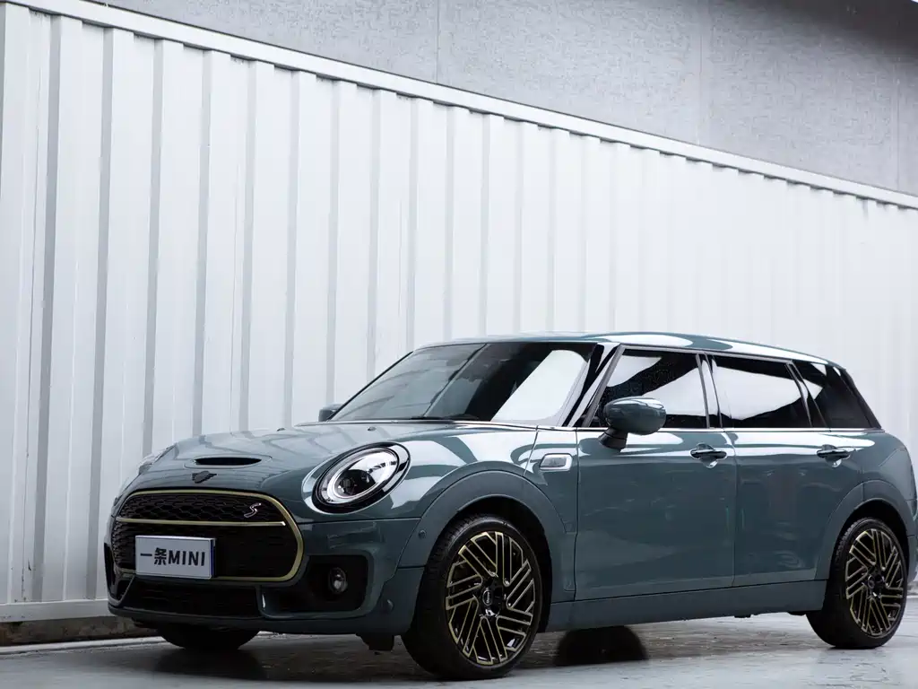 MINI Clubman 2022 — фото 1