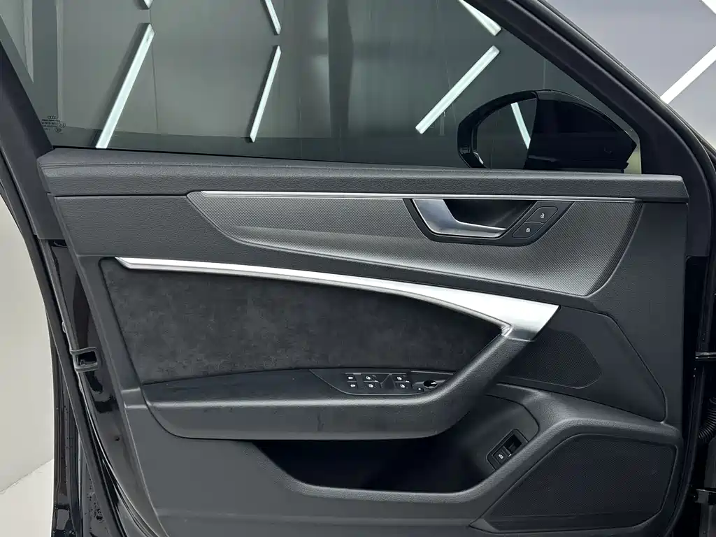 Audi A6L 2019 — фото 11