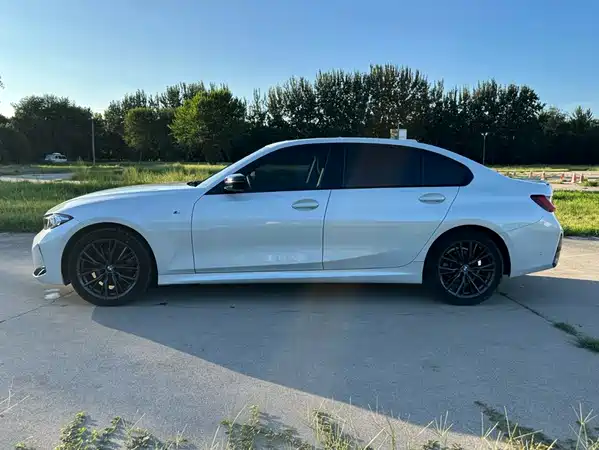 BMW 3 Series 2024