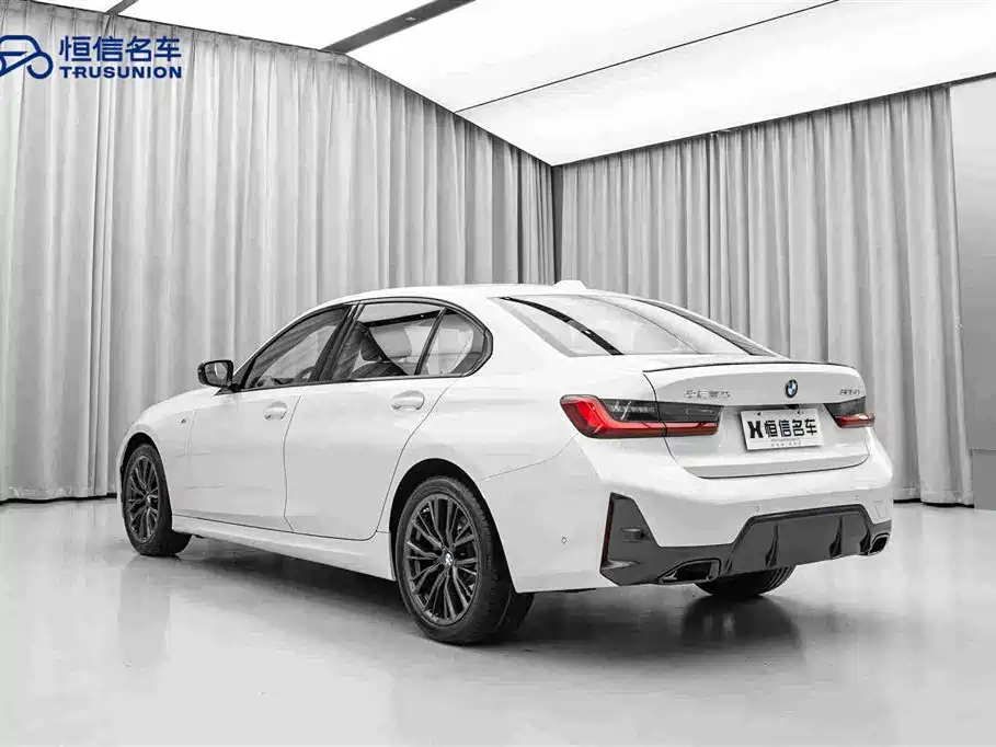 BMW 3 Series 2024