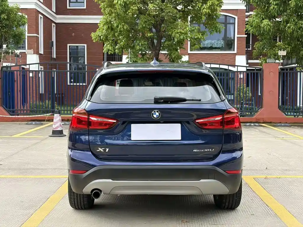 BMW X1 2019 — фото 8