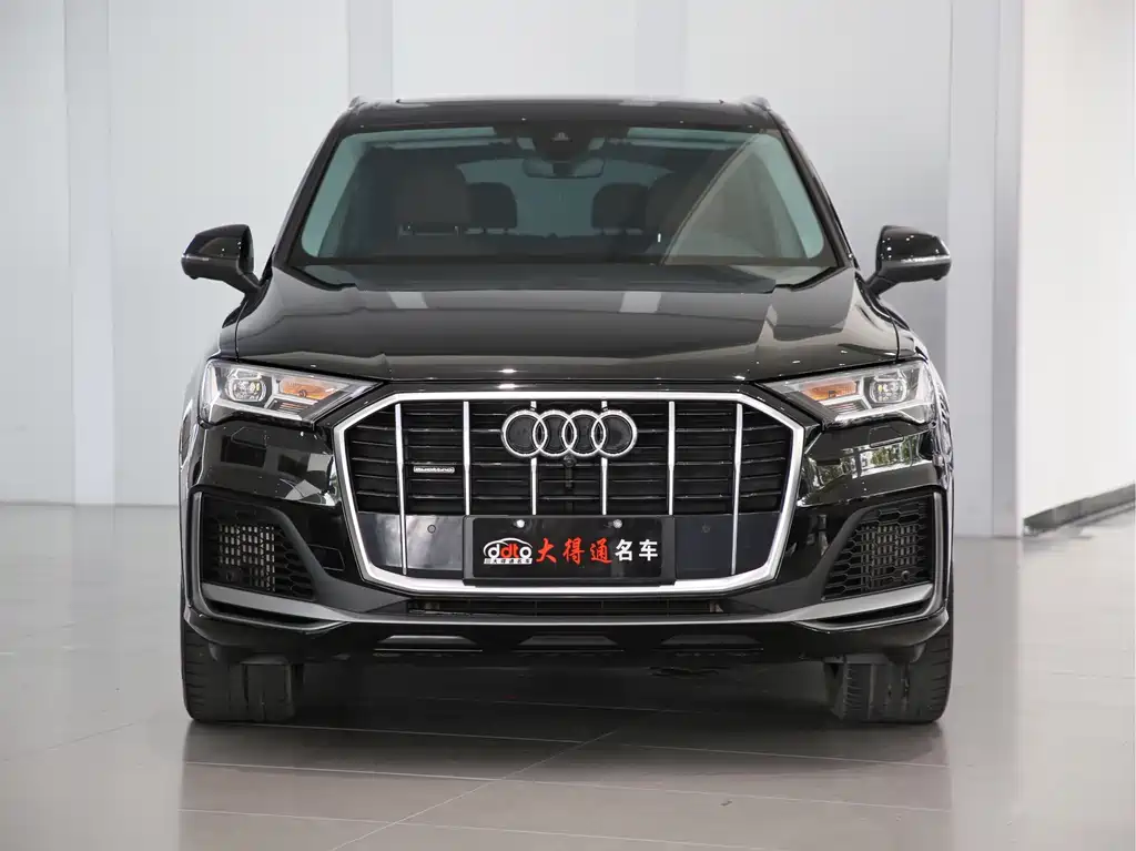 Audi Q7 2022 — фото 2