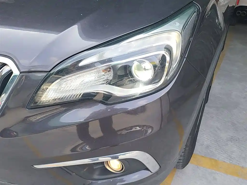 Buick Envision Plus 2016 — фото 24