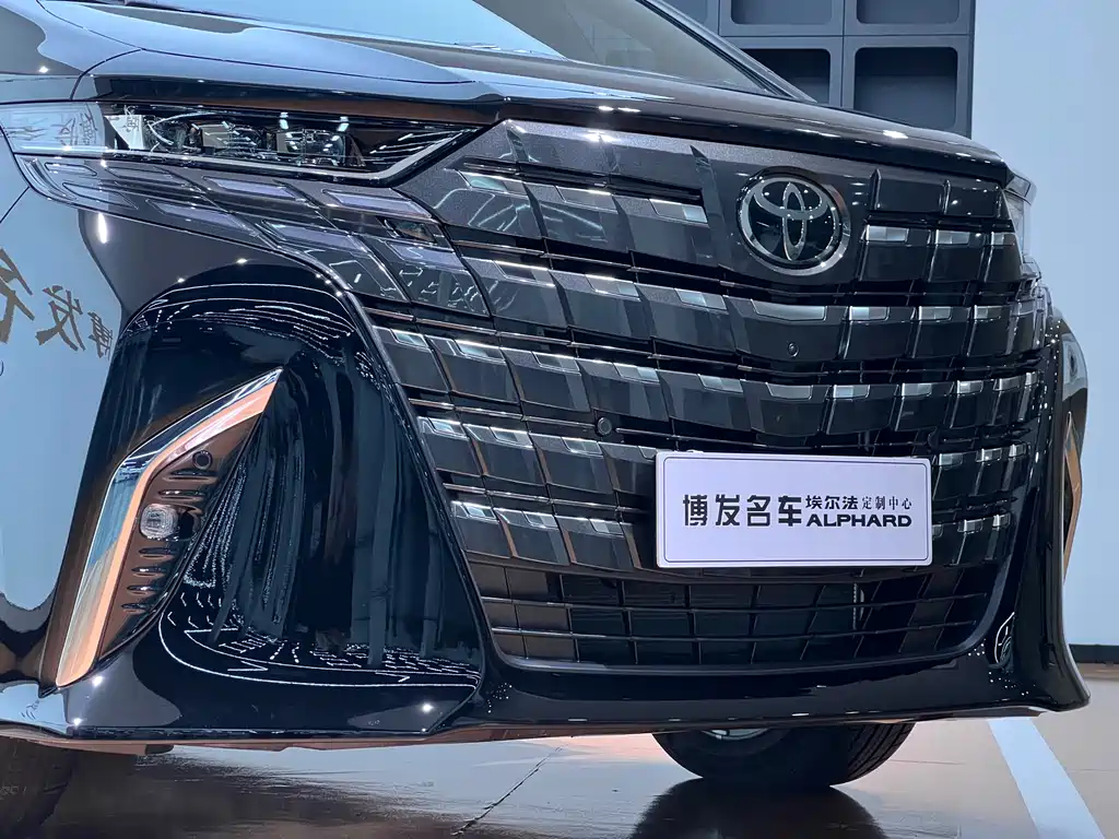 Toyota Alphard 2025 — фото 4