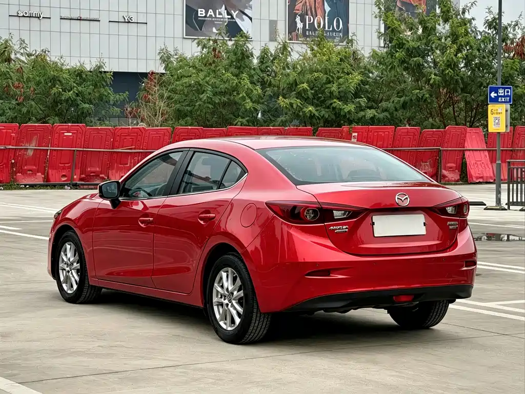 Mazda 3 Axela 2019 — фото 6