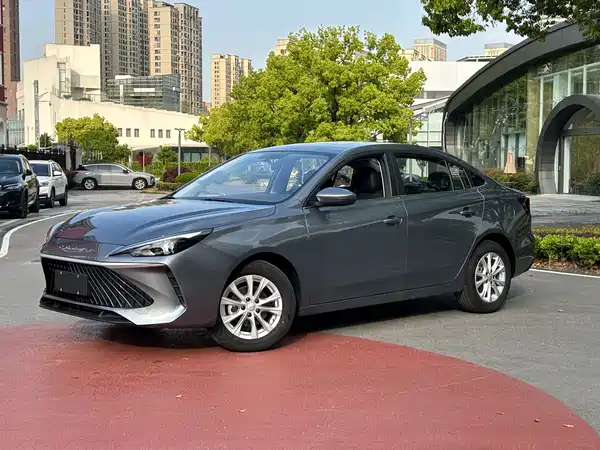 Roewe i5 2026