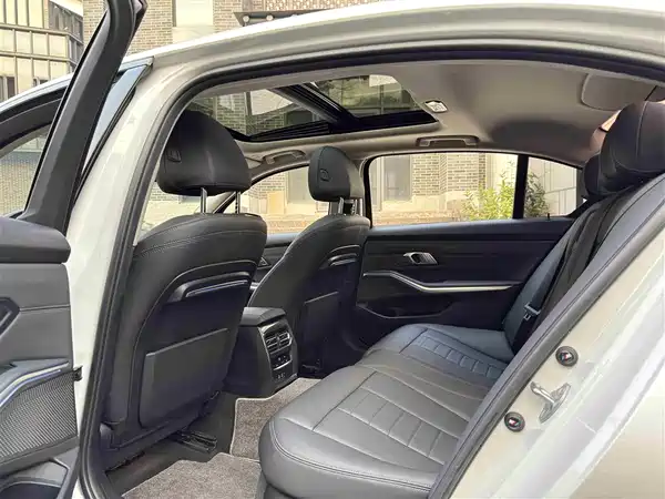 BMW 3 Series 2020