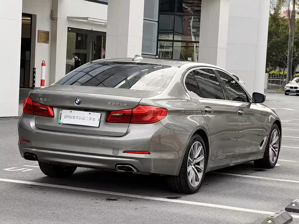 BMW 5 Series New Energy 2018 — фото 5
