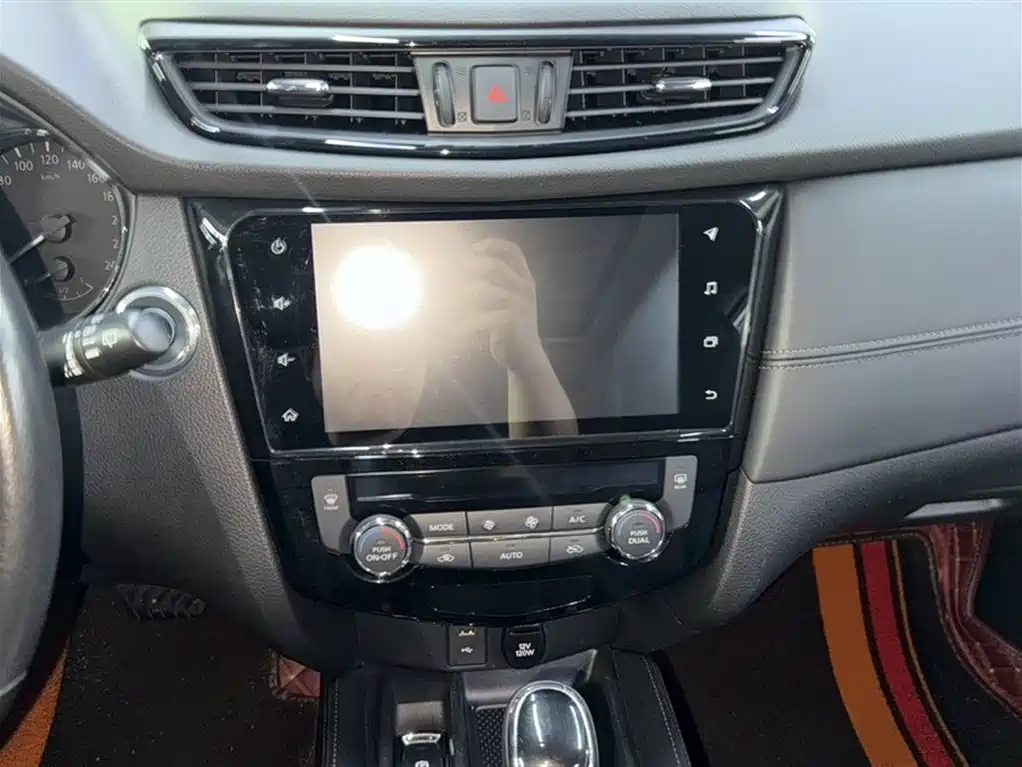 Mitsubishi Outlander 2019 — фото 11