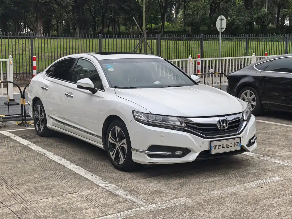 Honda Spirior 2016 — фото 3