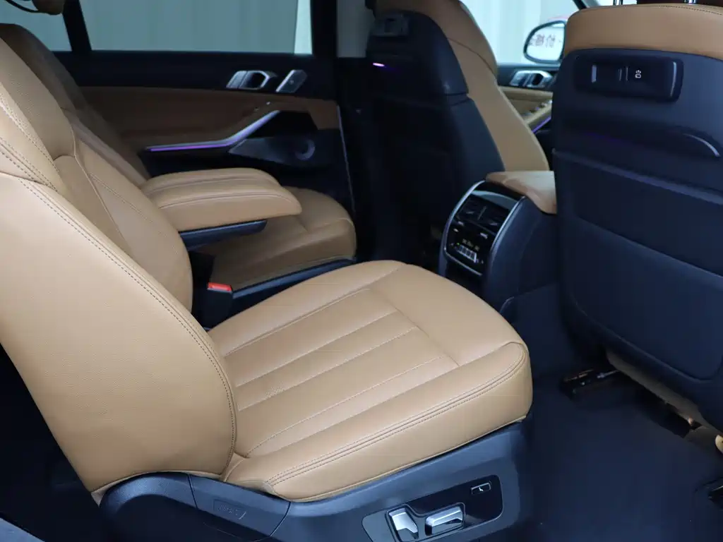 BMW X7 2020 — фото 14