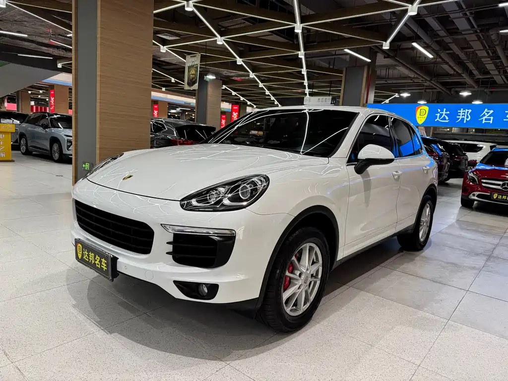 Porsche Cayenne 2015 — фото 1