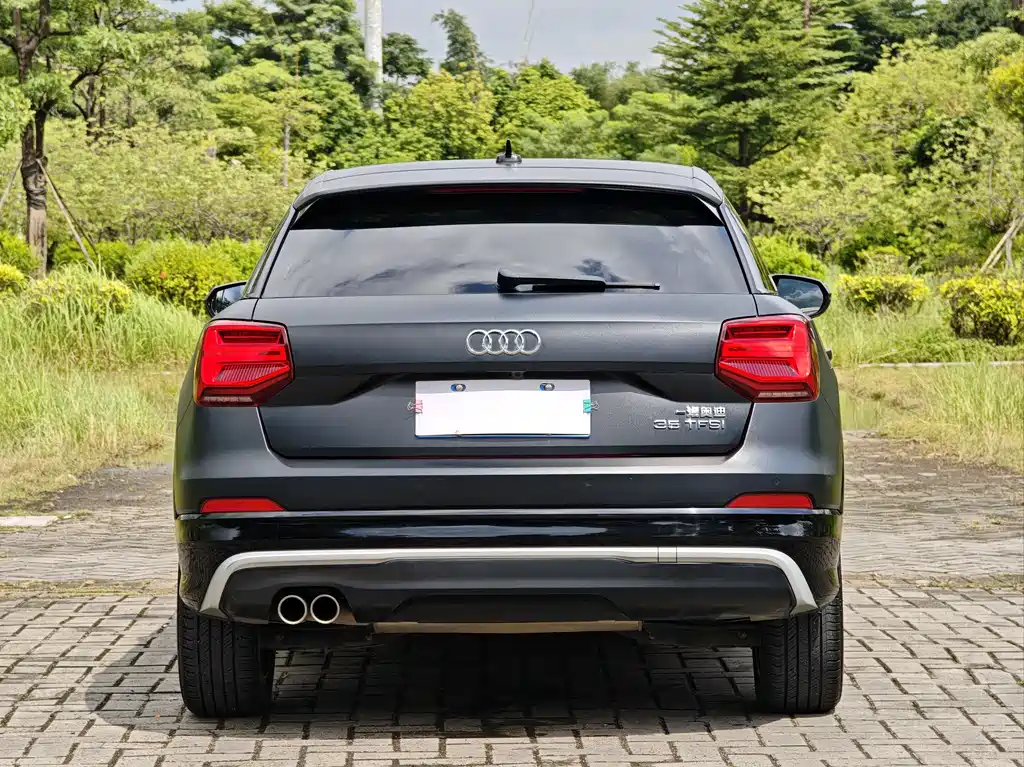 Audi Q2L 2020 — фото 18