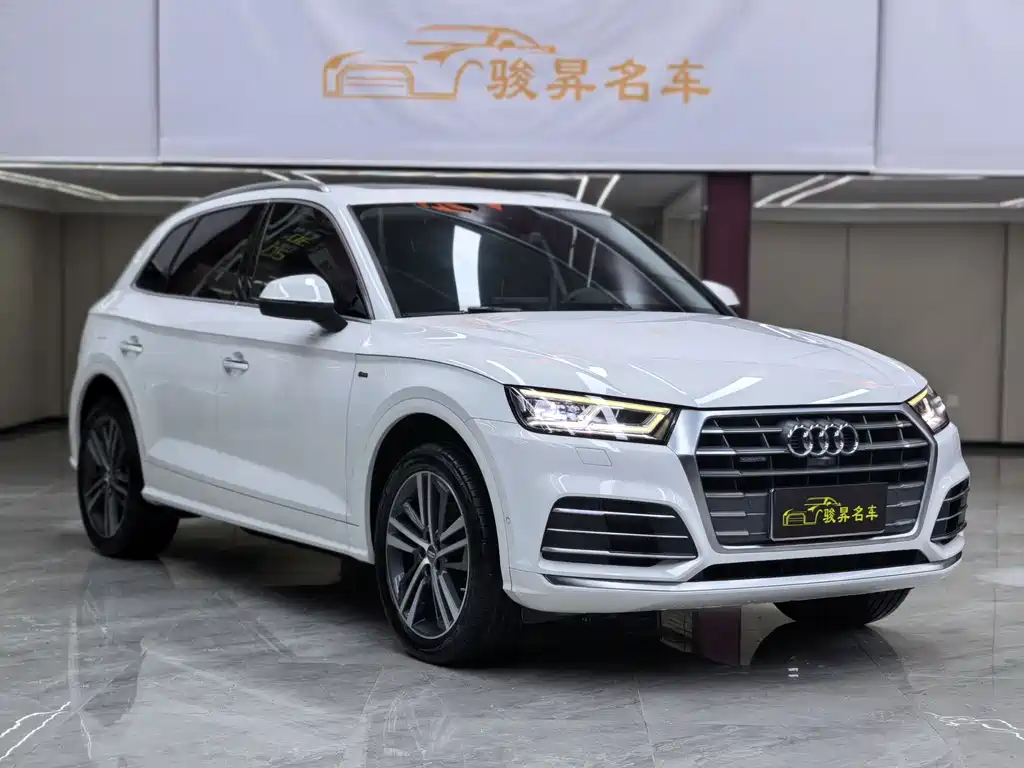 Audi Q5L 2020 — фото 3
