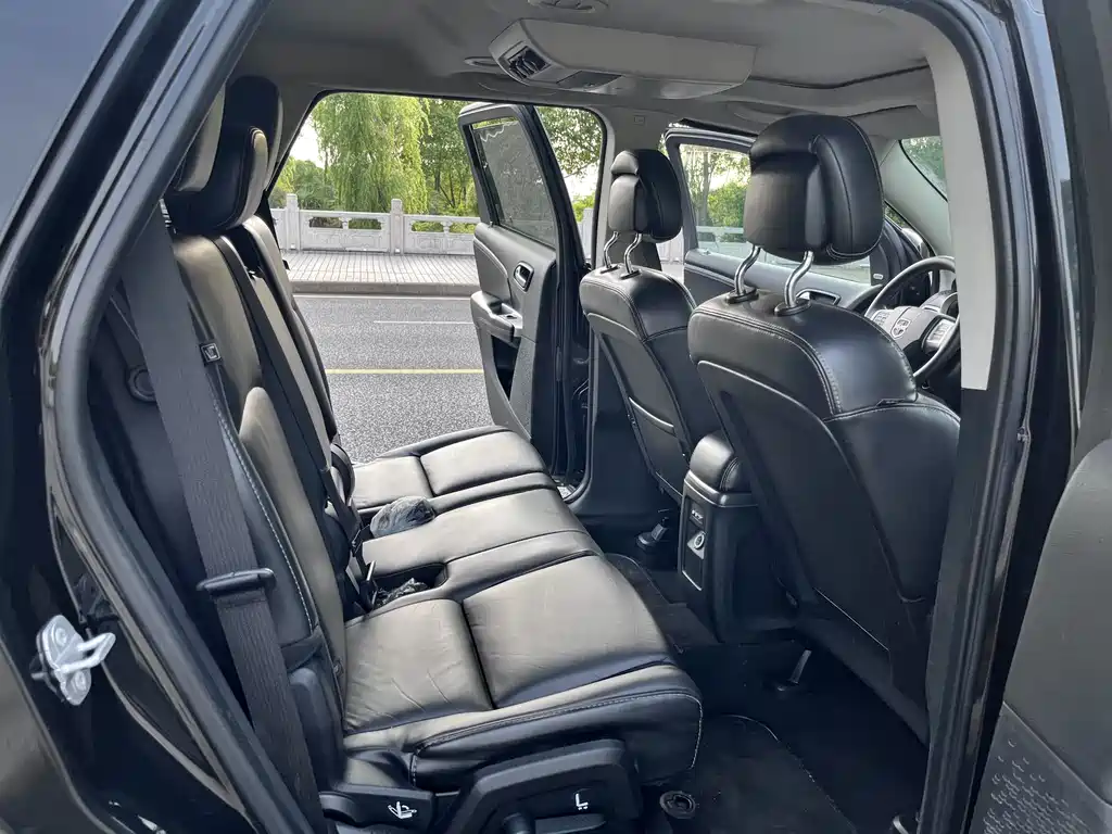 Dodge Journey 2014 — фото 14